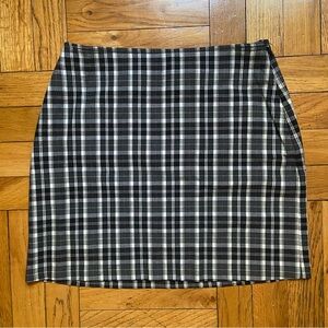Vintage J. Crew Gray Plaid Mini Skirt / 26 / 2 / 4